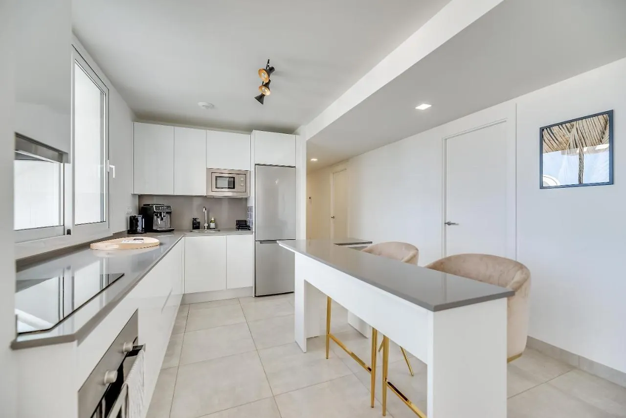 דירות לה קאלה דה מיחאס Penthouse With Private Pool