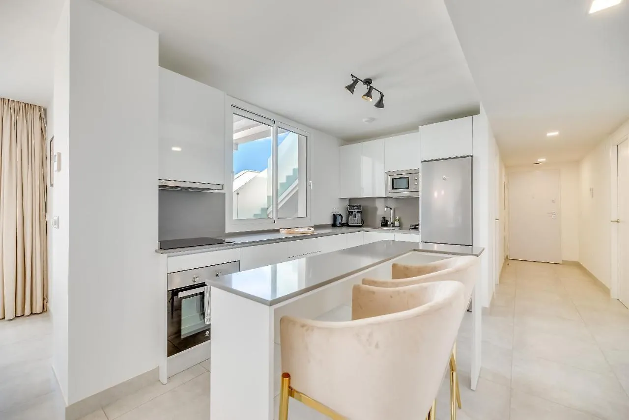 דירות לה קאלה דה מיחאס Penthouse With Private Pool